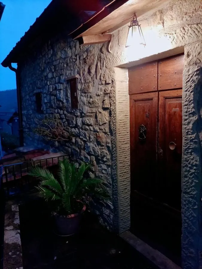 La Casetta Di Pierle 0*,